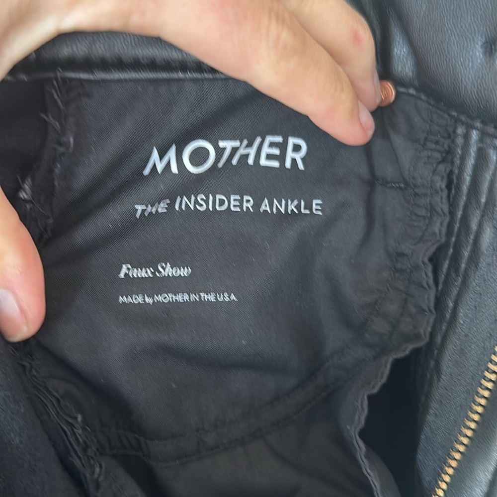 Faux leather pants - Picture 6 of 7